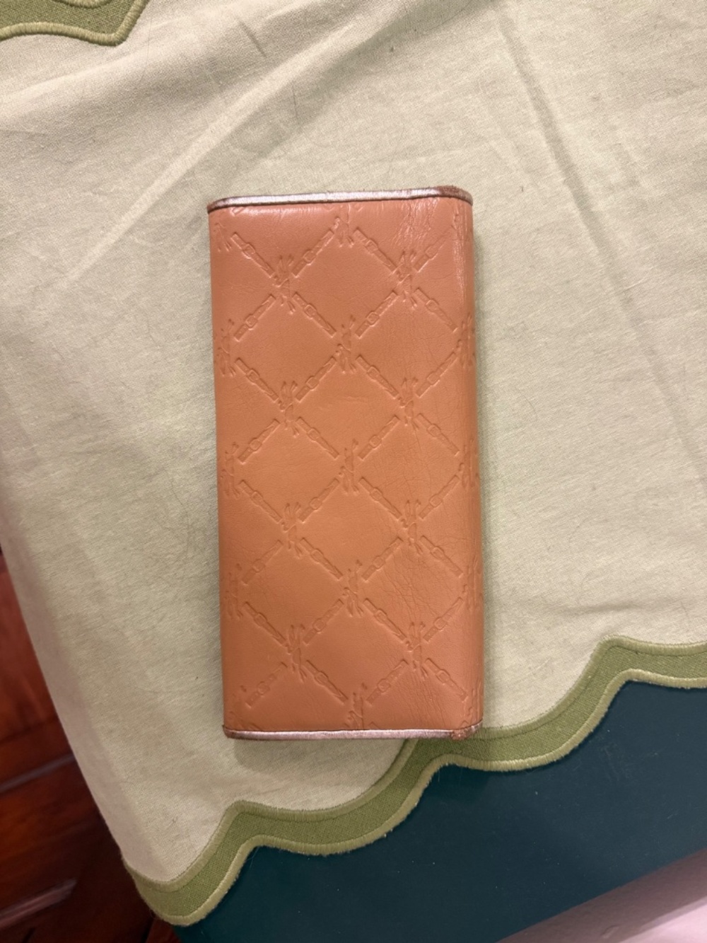 Longchamp Embossed Leather Continental Wallet Camel Tan Snap Closure - Picture 4 of 5